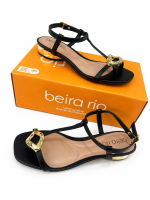 Sandália beira rio